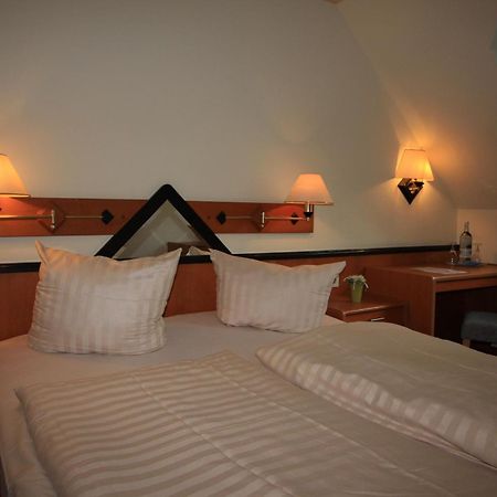 Hotel Reke Plau am See Buitenkant foto