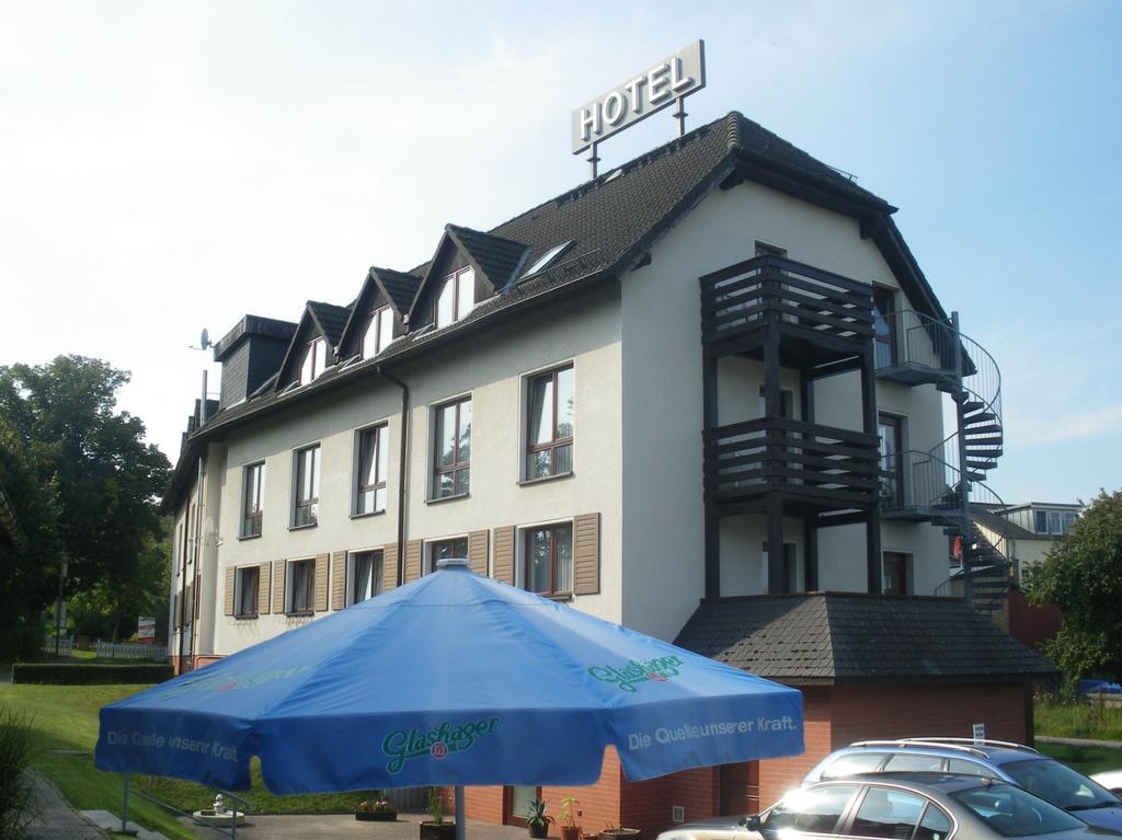 Hotel Reke Plau am See Buitenkant foto